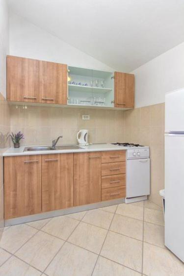 Apartment Belakusic 2 Grebastica